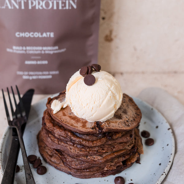 BLISSFUL CHOCOLATE PROTEIN PANCAKES